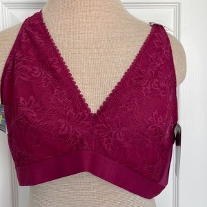 NWT Bali wire free bra racer back